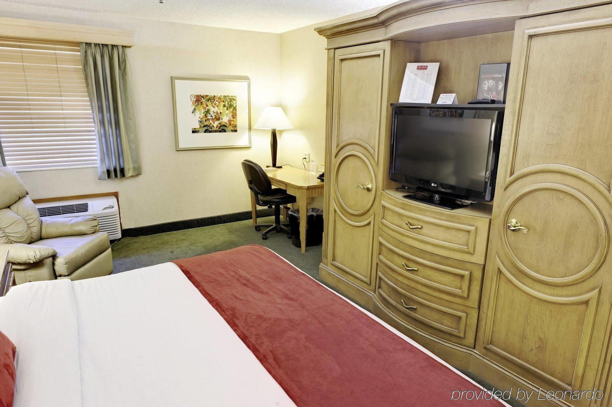 Livinn Hotel Cincinnati North/ Sharonville Exteriör bild