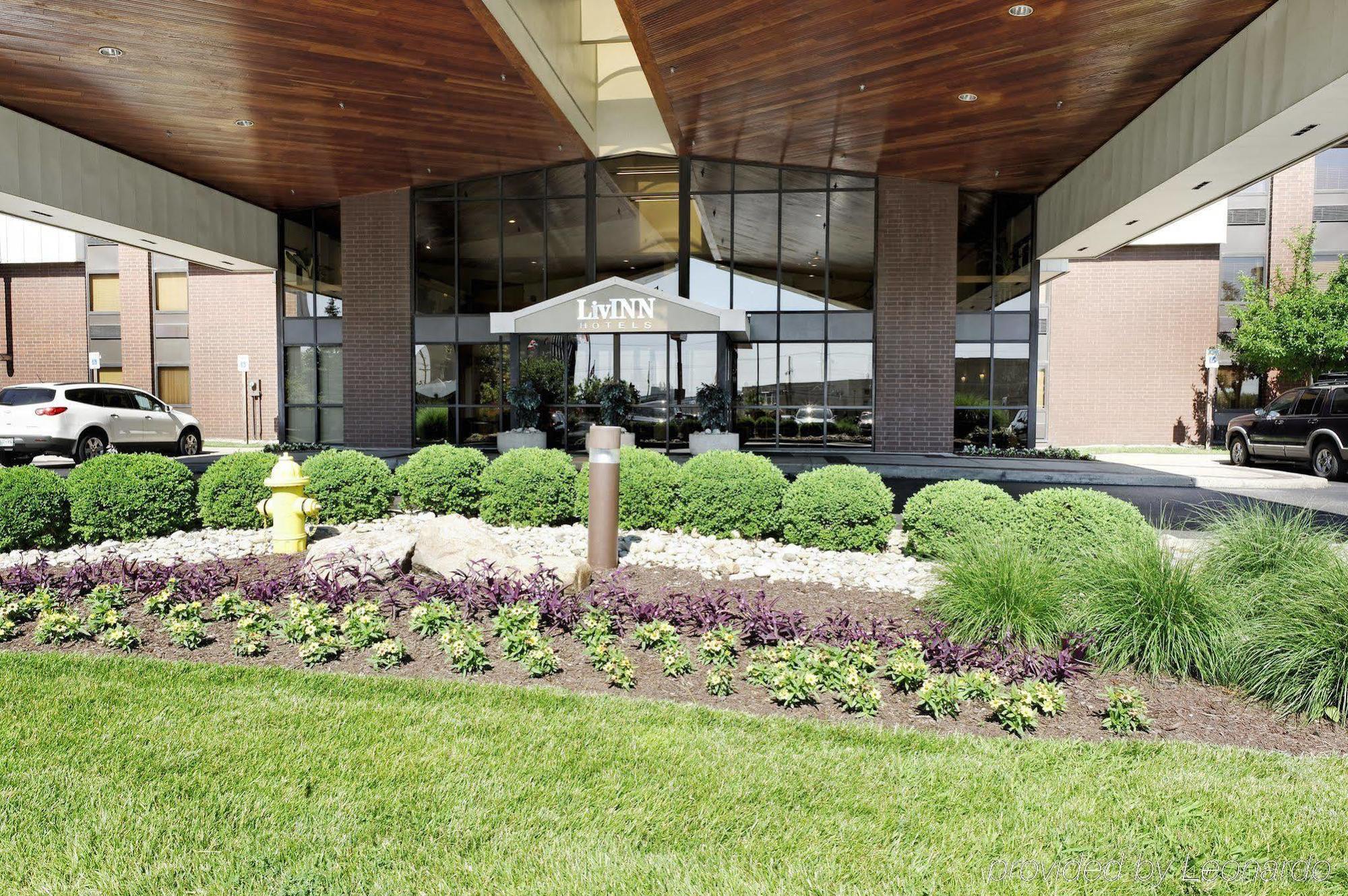 Livinn Hotel Cincinnati North/ Sharonville Exteriör bild