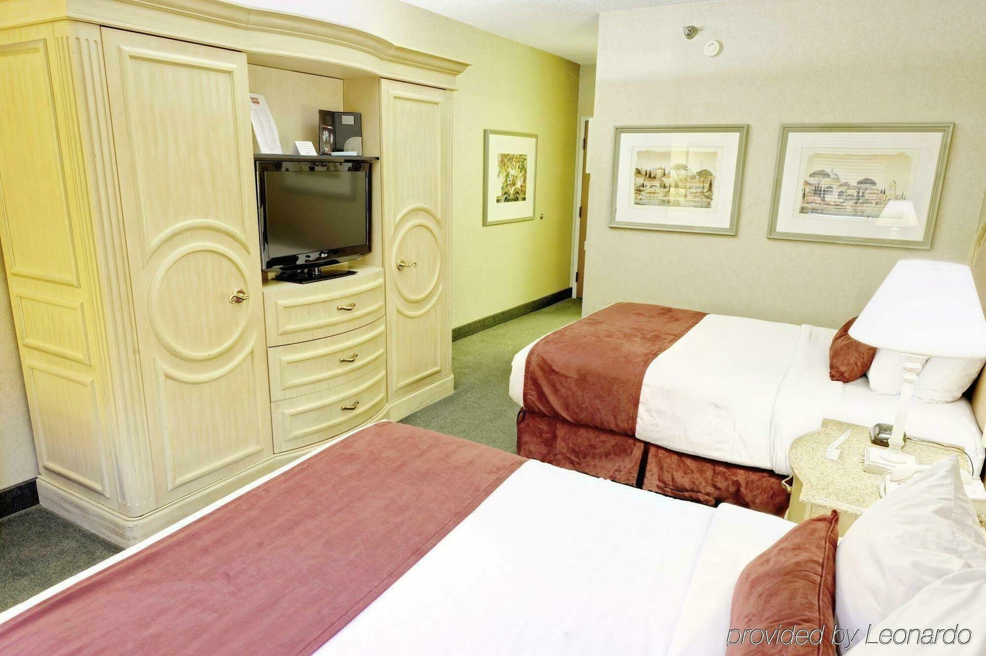 Livinn Hotel Cincinnati North/ Sharonville Exteriör bild